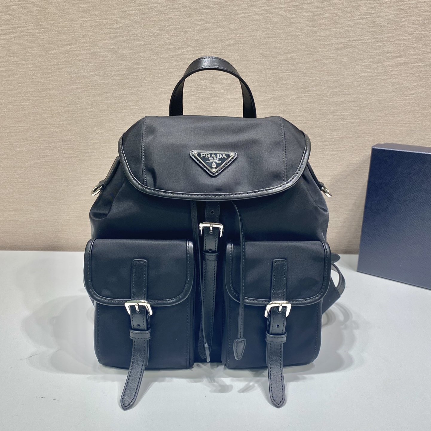 프라다 리나일론 백팩 1BZ677B