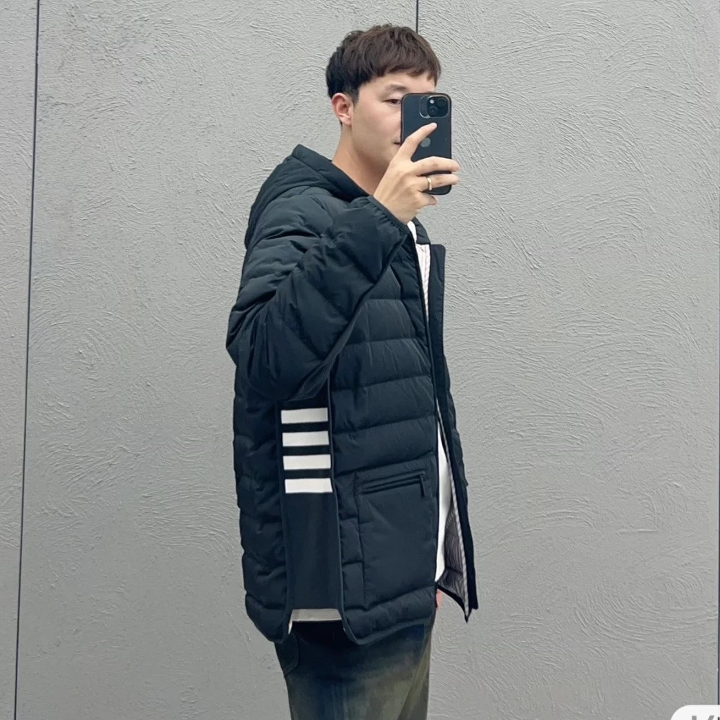 톰브라운 패딩 남녀공용 2가지 색상