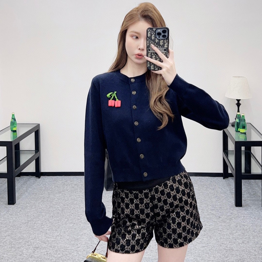 발렌티노 여성 가디건