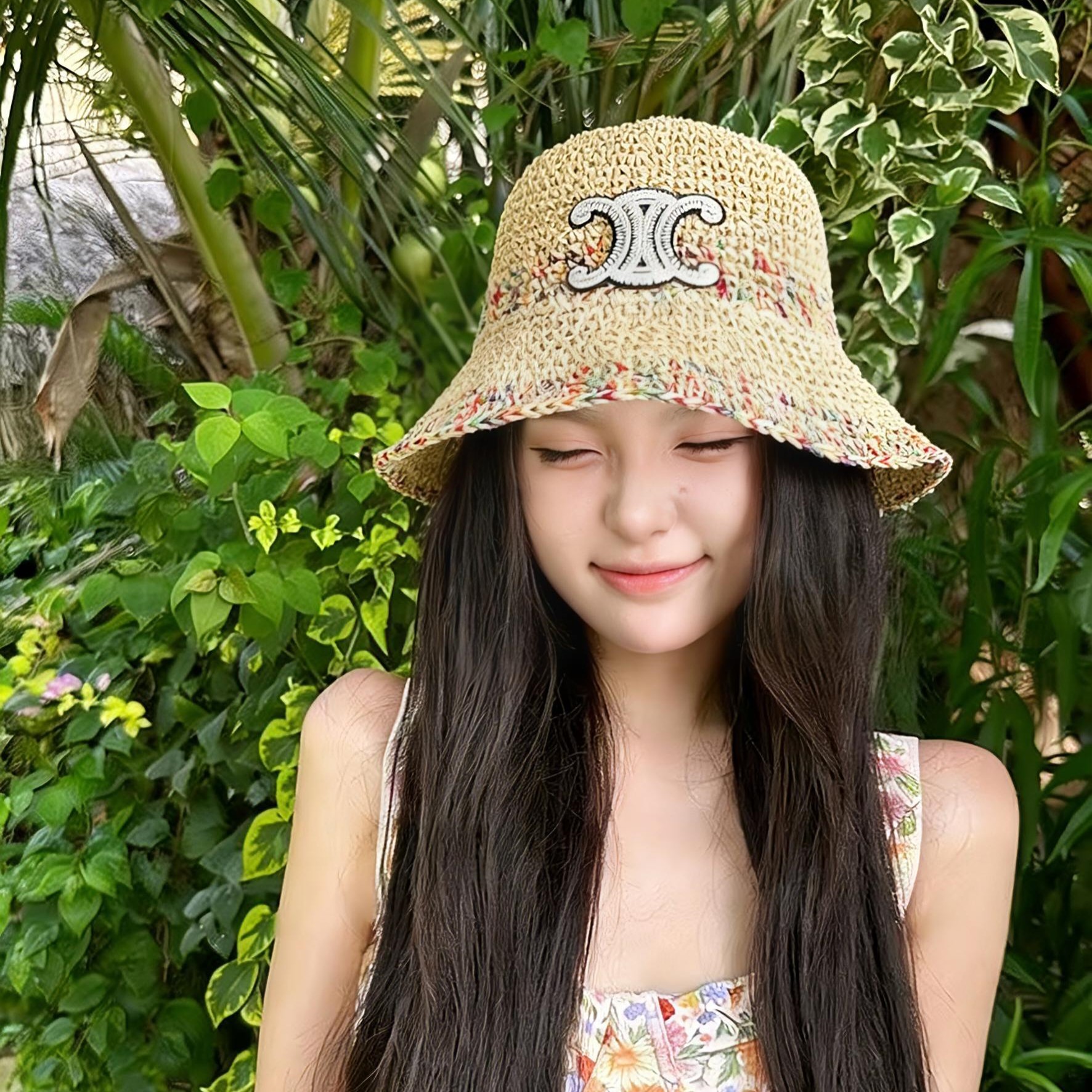 셀린느 트리옹프 패치 라피아 모자 버킷햇 2가지 색상 