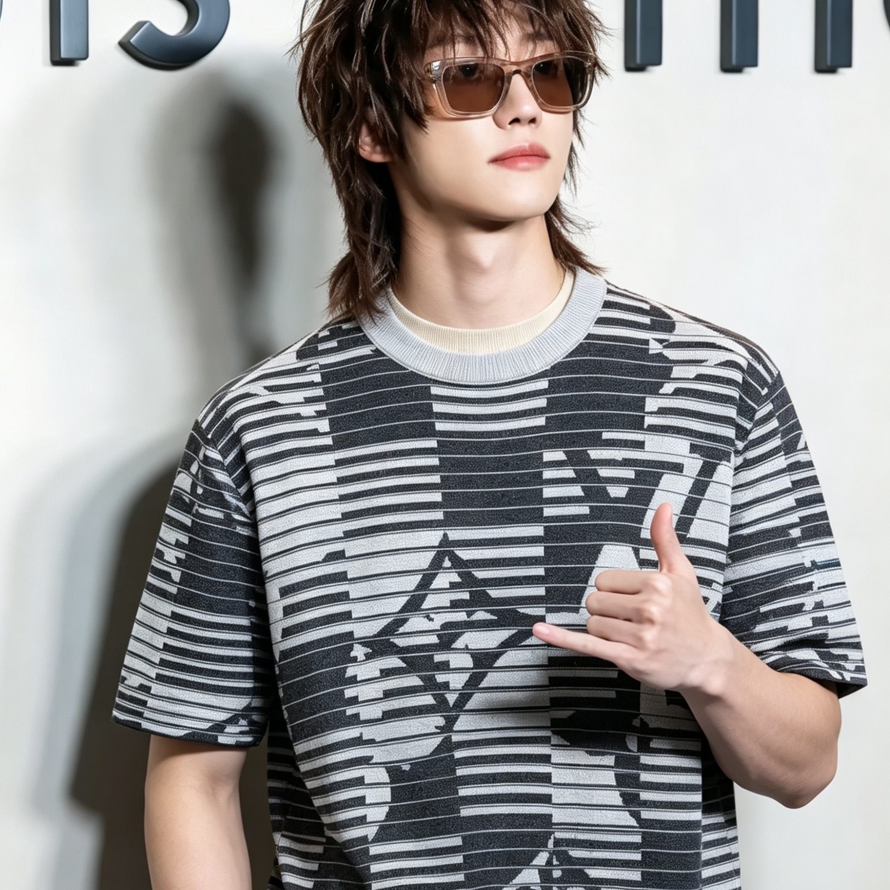 루이비통 남성 반팔티