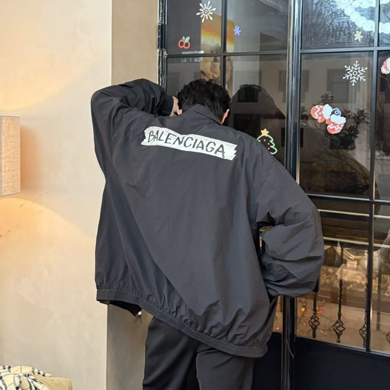 발렌시아가 바람막이 자켓 남녀공용