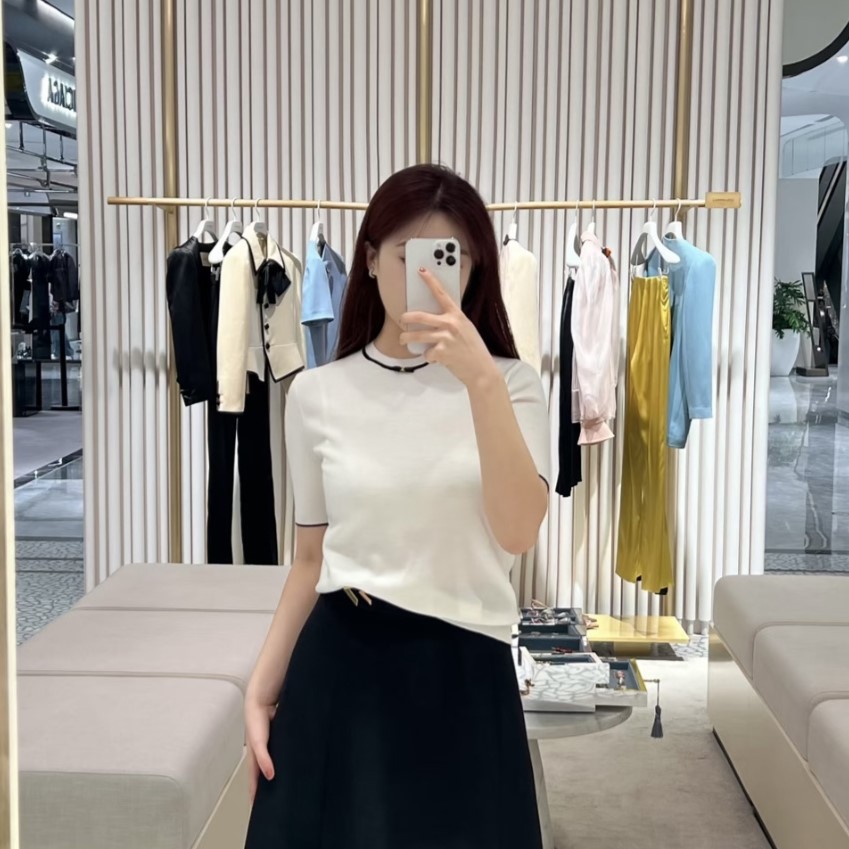 발렌티노 니트 여성 반팔티 2가지 색상