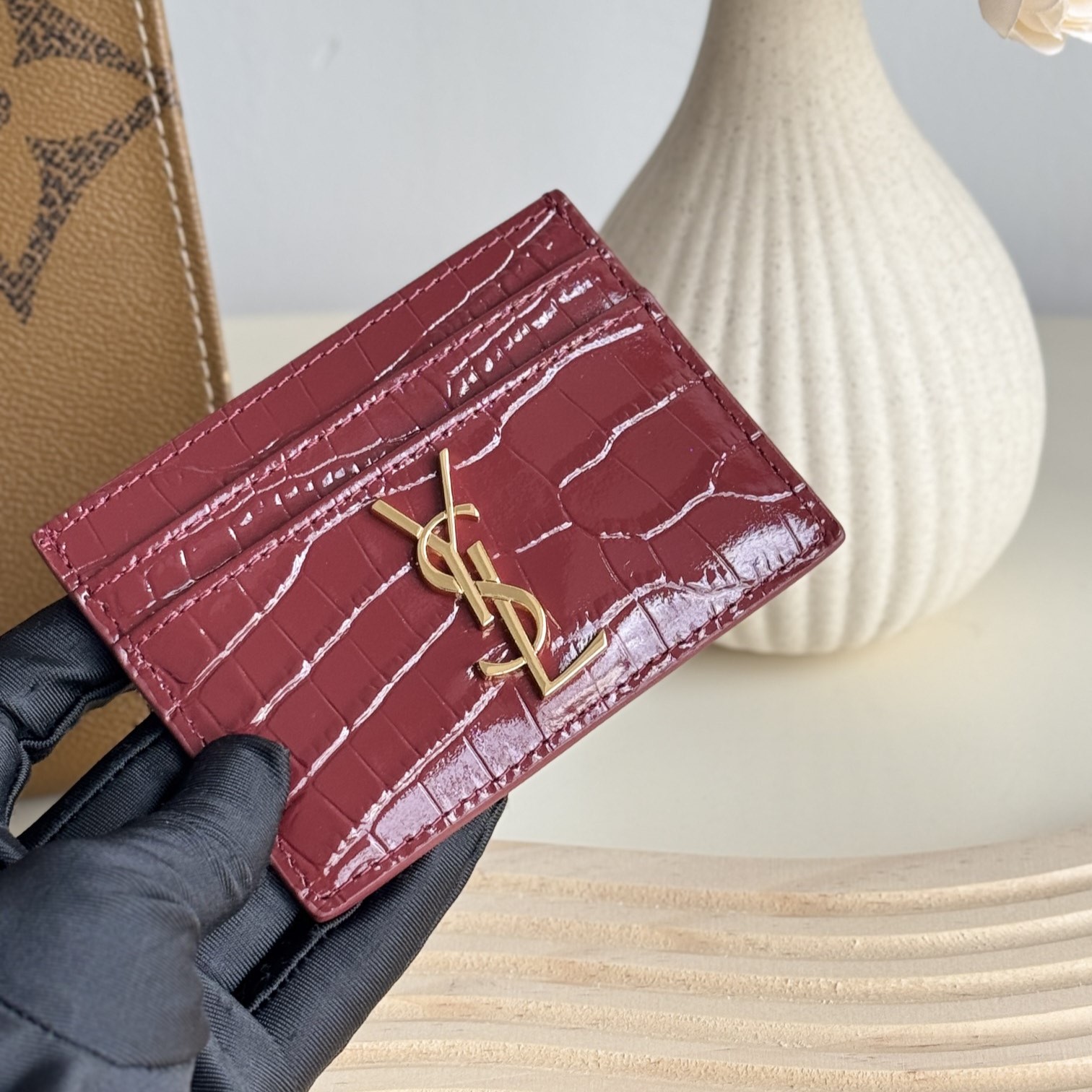 입생로랑 모노그램 카드지갑 홀더 423291