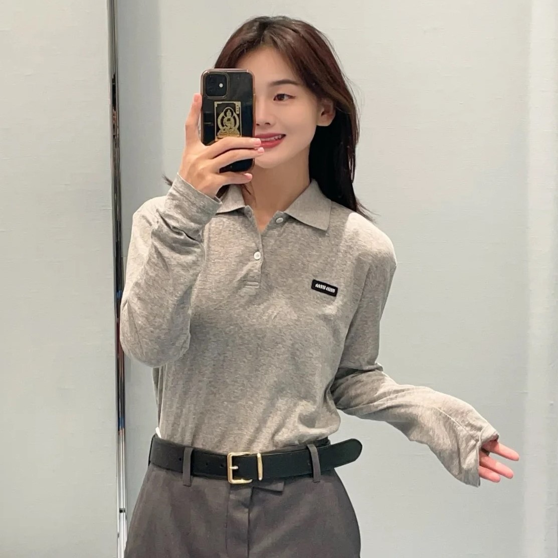 미우미우 여성 폴로 긴팔 티셔츠 2가지 색상