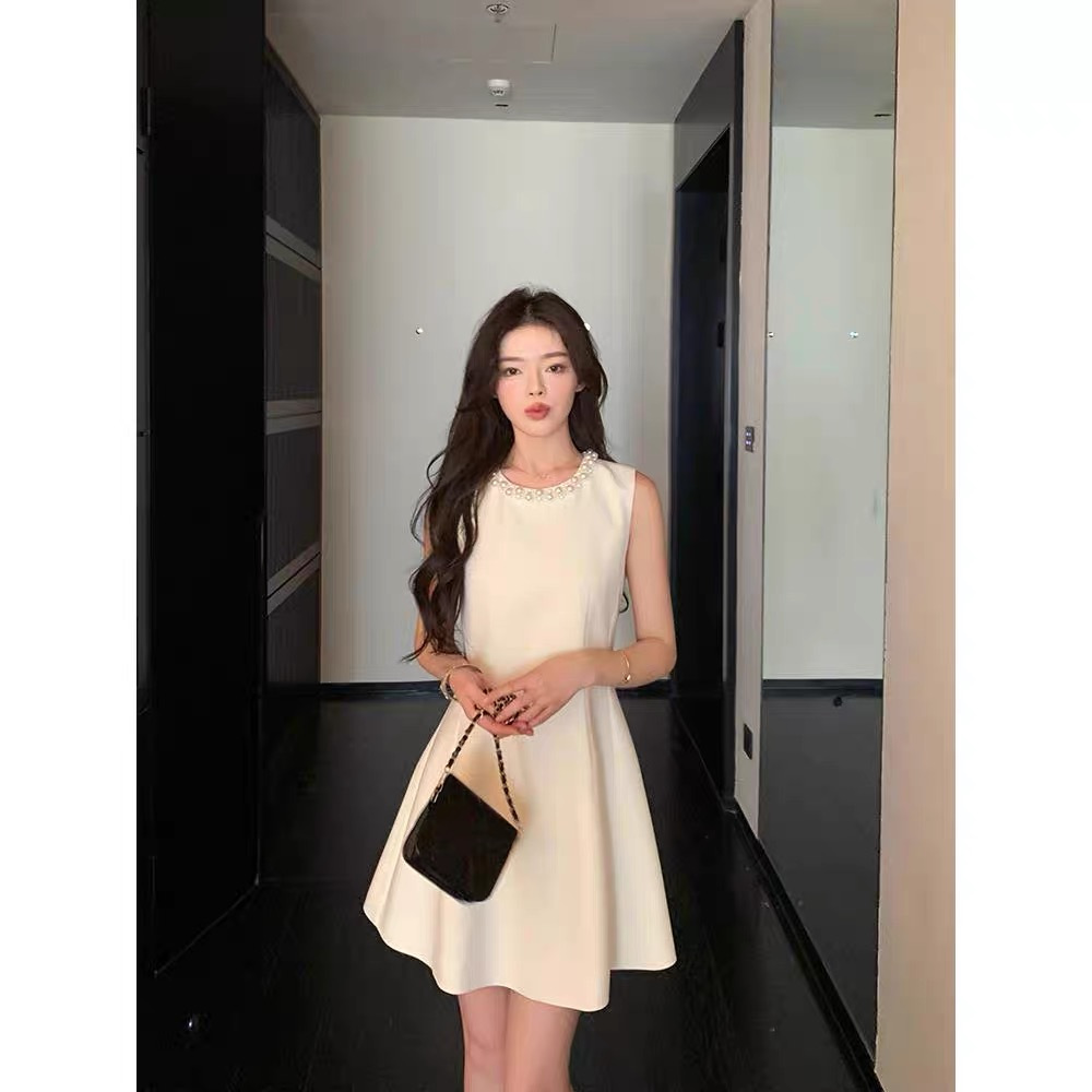 입생로랑 민소매 원피스