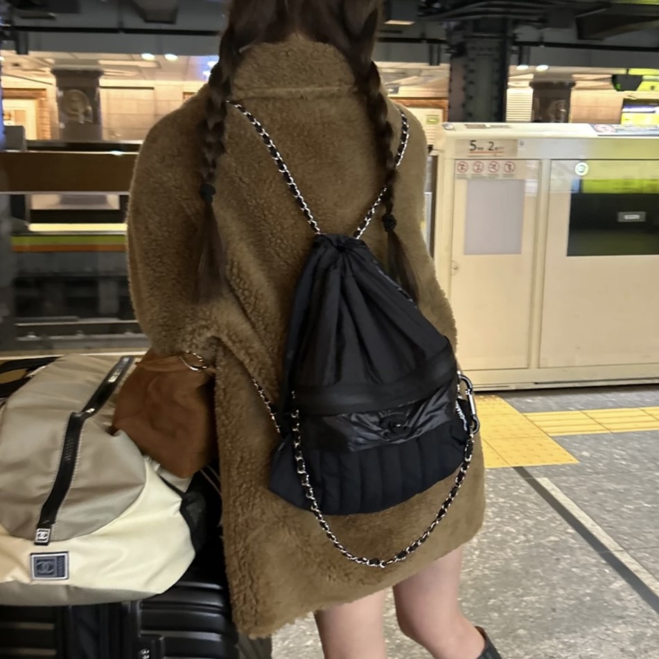 샤넬 나일론 올블랙 백팩 (최고급)