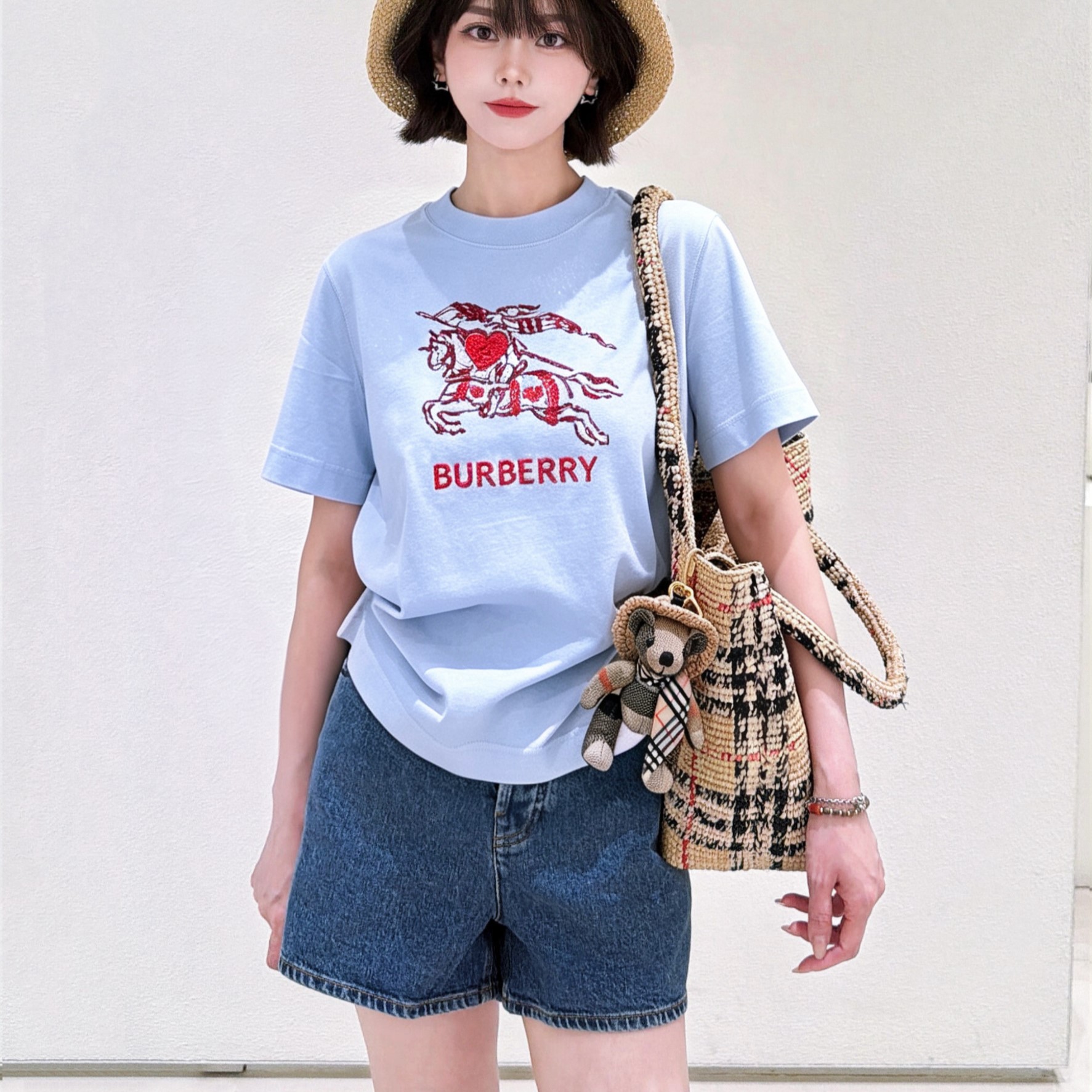 버버리 반팔티 남녀공용 2가지 색상