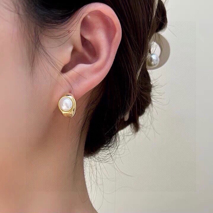 보테가베네타 아트스틱 펄 귀걸이