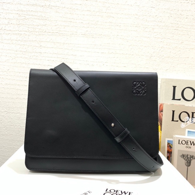로에베 Gusset Flat 블랙 메신저 백
