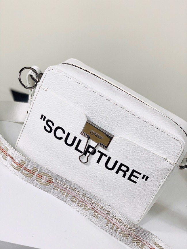 오프화이트 SCULPTURE 화이트 클립 숄더백