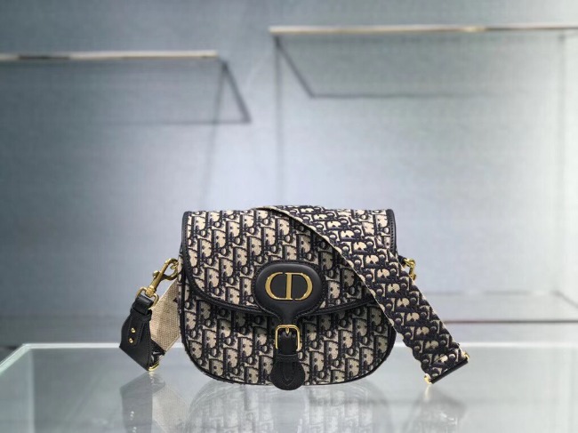 디올 BOBBY Bag