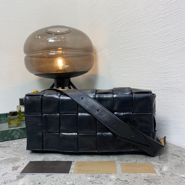 보테가 Cassette Bag