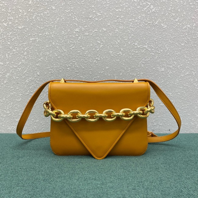 보테가 Mount Bag