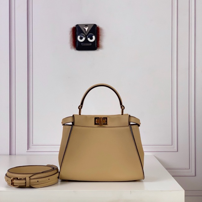 펜디 PEEKABOO ICONIC MINI BAG