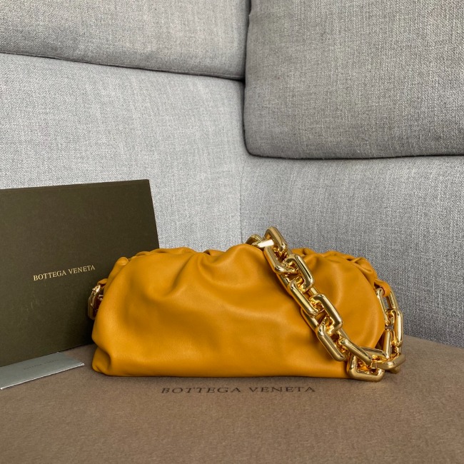 보테가 THE CHAIN POUCH BAG