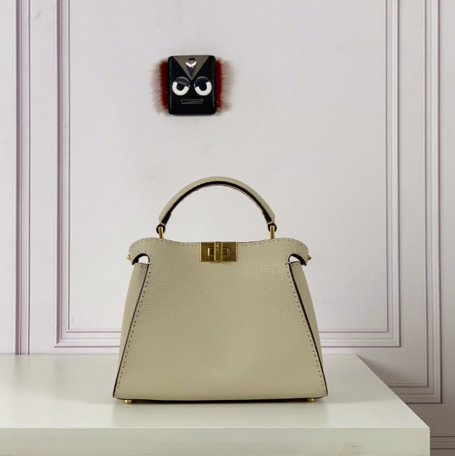 펜디 PEEKABOO ESSEESSENTIAL BAG