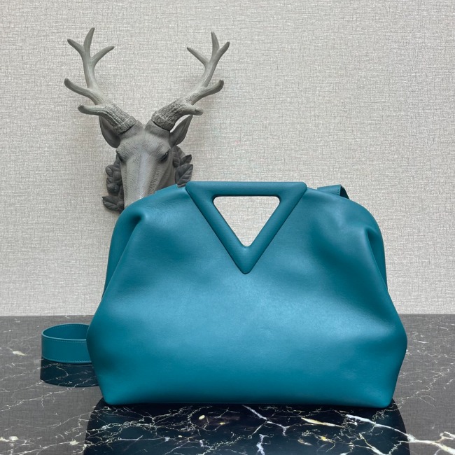 보테가 Point Nappa Bag