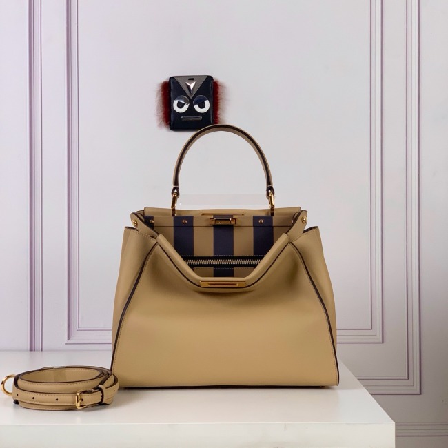 펜디 PEEKABOO ICONIC BAG