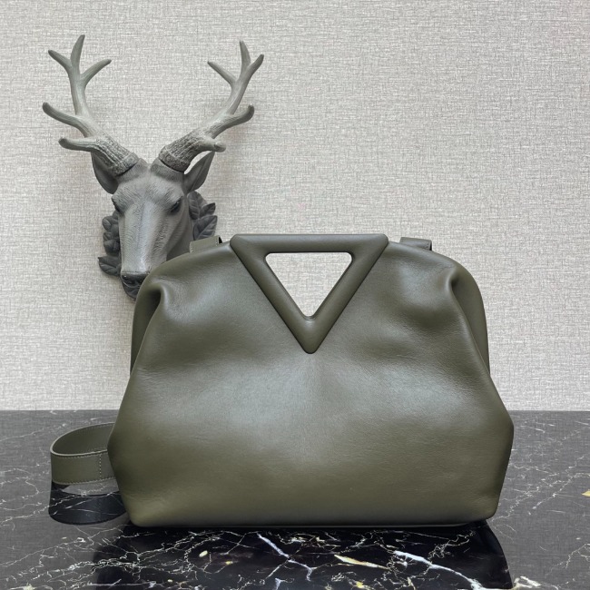 보테가 Point Nappa Bag