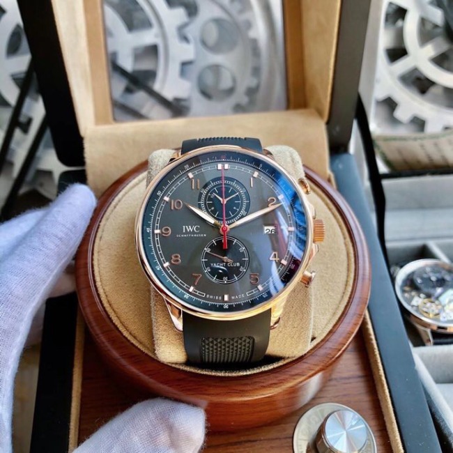 IWC 샤프하우젠 우레탄 스트랩 시계 