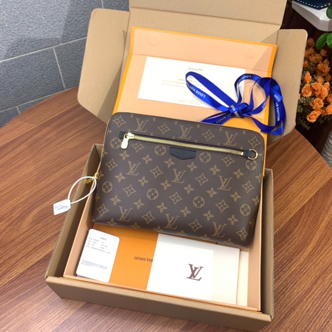 루이비통 NEW POUCH M60417