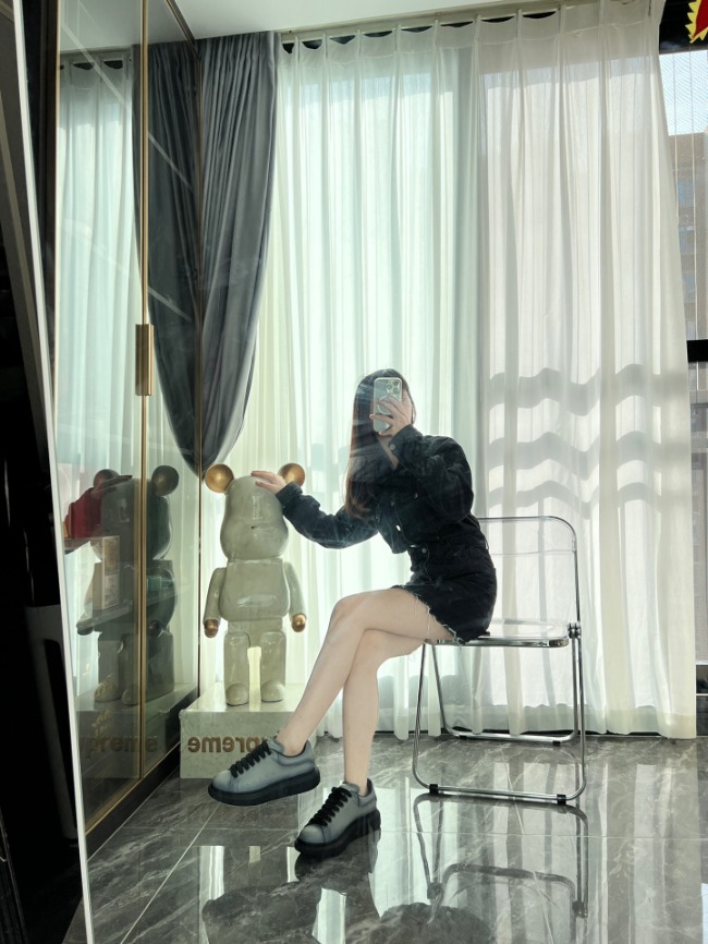 알렉산더맥퀸 오버솔 스니커즈 남녀공용 