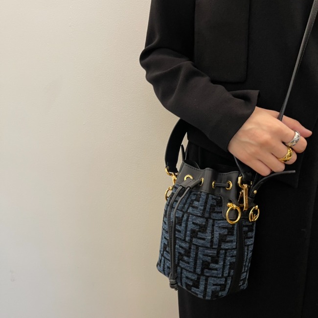 펜디 Mon Tresor Bag 숄더백
