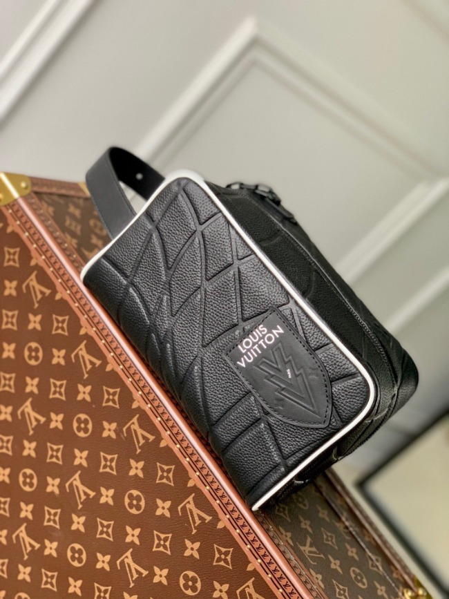 루이비통 DOPP KIT M81849